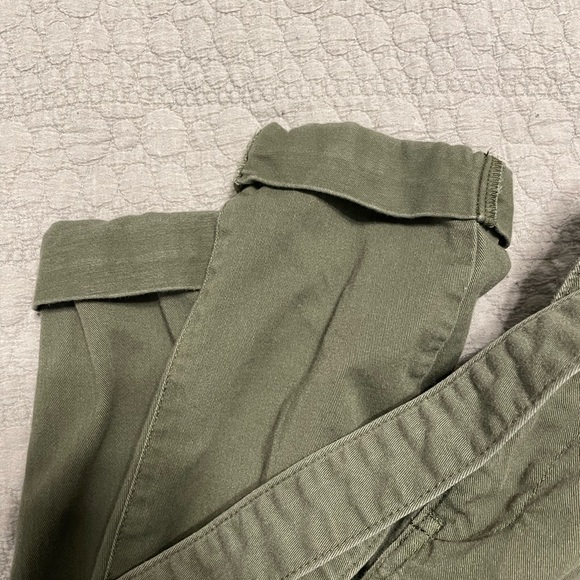 Banana Republic Barrel Pants - Picture 5 of 6